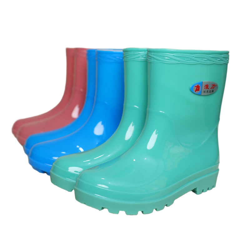 258 (Fashionable Women’s Short Boot)