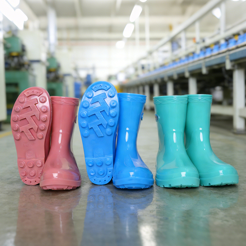 369 (Short-Calf Fashionable Women’s Boot)